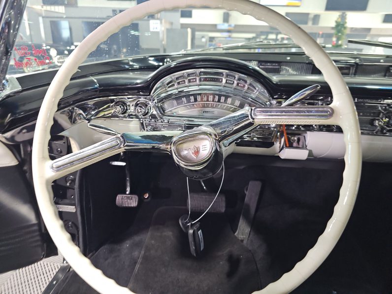 1958 Oldsmobile Dynamic 88 Convertible (J2 Tripower)