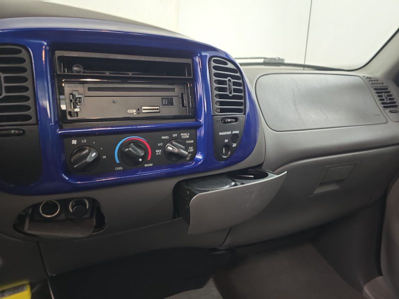 2004 Ford F150 SVT Lightning