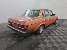 1981 Mercedes Benz 300D Sedan