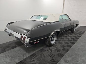 1970 Oldsmobile Cutlass 4-4-2 Convertible