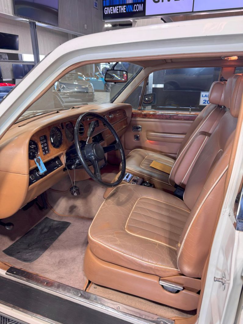 ROLLS-ROYCE SILVER SPIRIT