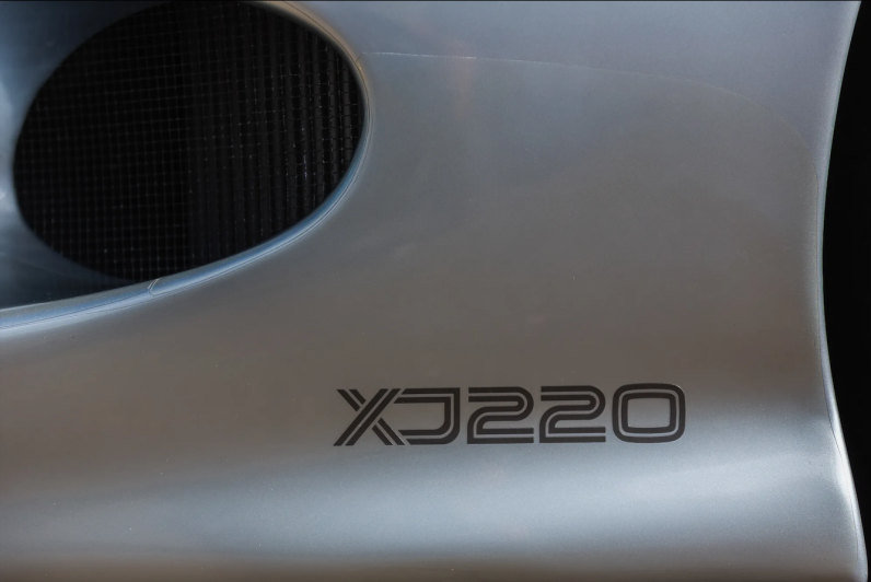 1993 Jaguar XJ220