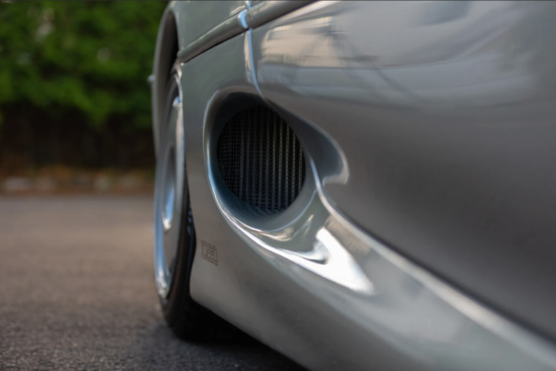 1993 Jaguar XJ220