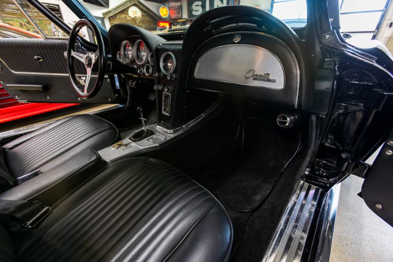 1963 Chevrolet Corvette Stingray